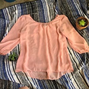 Precious peach top🥰